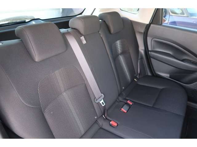 在庫車は店舗を移動している場合がございますので、御来店前に在庫の確認をして頂きます事をお勧めいたしております。