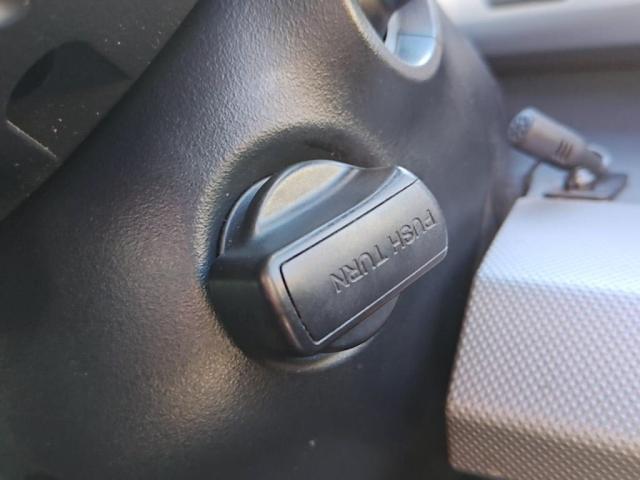 当社は、法定費用と車両外諸費用を含んだ総額表示店です。総額表示の金額を確認して下さい。総額には、整備代・税金含みます。