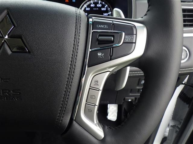 【アダプティブクルーズコントロール】設定した車速内で自動で加減速♪先行車との車間距離を適切に維持した追従走行が可能です