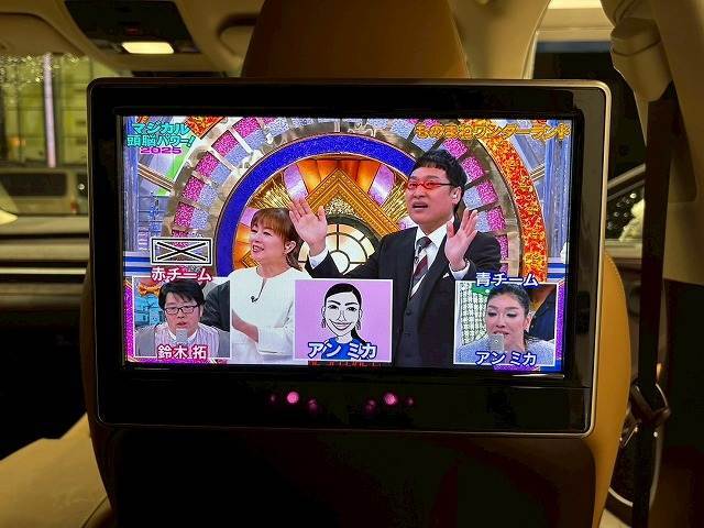 後席モニター装備☆