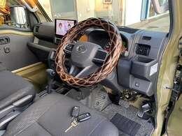 ◆商談とアフターサービスは国家2級自動車整備士資格◆自動車査定員資格（車検の合否判定が出来ます）（自動車整備経験）を持っているスタッフで対応しますので購入後も安心です◆