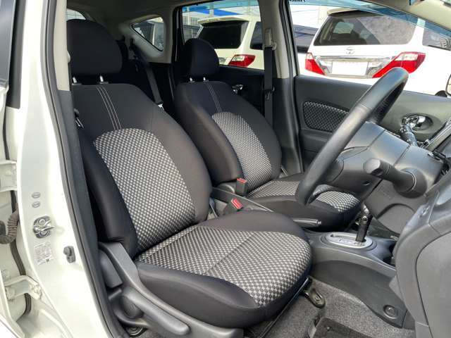 ☆納車前の点検整備は勿論、全車エンジンオイル交換後の納車となります☆真心込めた美装を行って納車致します☆