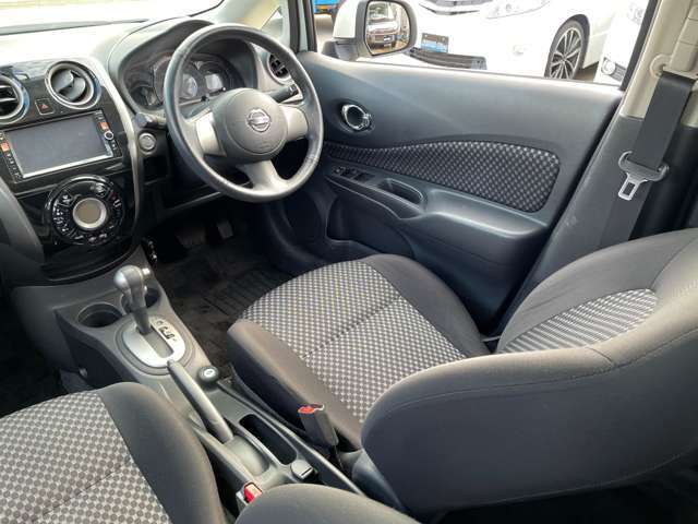 ☆地域NO。1店舗を目指して努力しております☆どうぞお気軽にお立ち寄り下さい☆高品質＆リーズナブルな車を多数展示中☆価格と品質に自信あります☆是非一度お問い合わせ下さい☆前年度販売実績400台以上！☆