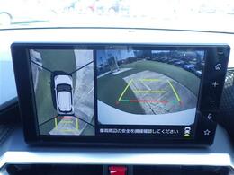 【パノラマモニター】上空から見下ろしたような映像をナビ画面に映し出し周囲の状況を確認しながらの走行、駐車が可能となっております！