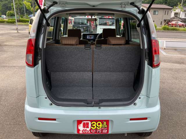 【内装クリーニング】全車、専用機械でルームクリーニング施工しています！シートももちろん汚れや破れも無く、非常に良いコンディションですよ！