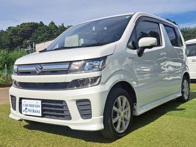 当店ではお車の写真を極力多く開示することで、お客様に安心して車選びをしていただきたいと思っております。ご覧いただくお客様も大変だとは思いますが、高いお買い物ですのでじっくりご覧ください☆