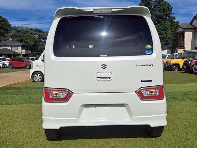 中古車・低価格帯・低年式・過走行となると90点以上の中古車を探すのは中々難易度が高いと思います。低価格だったとしても70-80点と思って貰えるような車をご提供出来る様に仕入れに力を入れています。
