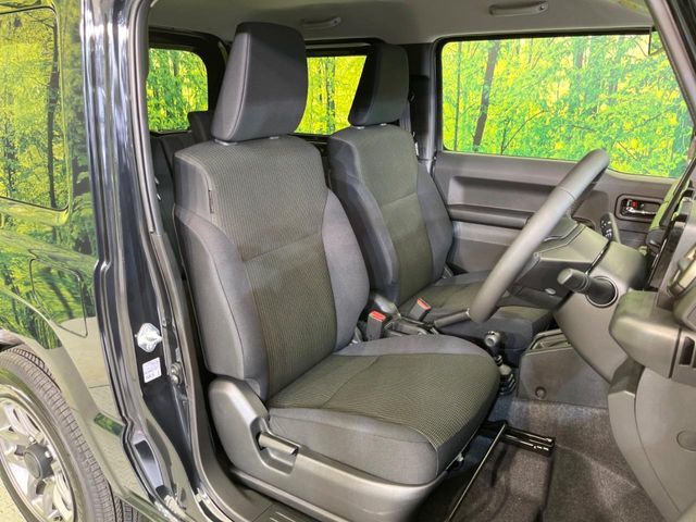 もちろん車内はキレイです♪よりクリーンな状態をキープしたいお客様には『ナノゾーンコート』がおすすめ！新型コロナウイルス対策や、除菌・消臭に効果を発揮し多くの方にご好評いただいております。
