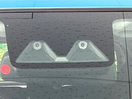 【トヨタセーフティセンス】走行中に前方の車両等を認識し、衝突しそうな時は警報とブレーキで衝突回避と被害軽減をアシスト。より安全にドライブをお楽しみいただけます。