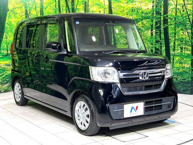 高透明度のガラス皮膜で撥水はもちろん、上質なツヤ・光沢を実現。紫外線や酸性雨から大切な愛車を保護し、色あせ・劣化を防止。「弾スプラッシュコート」、「弾プリミッサコート」からお選びいただけます。