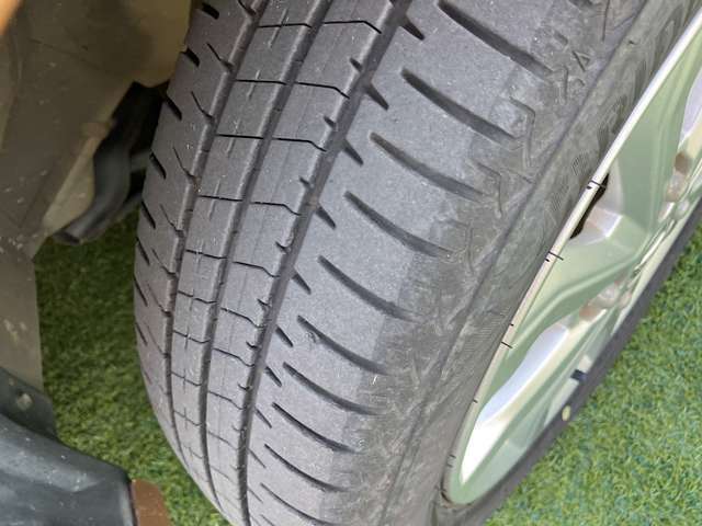 新車施設・中古車施設ともに、パーテーションをご用意しております！飛沫防止対策バッチリです！！