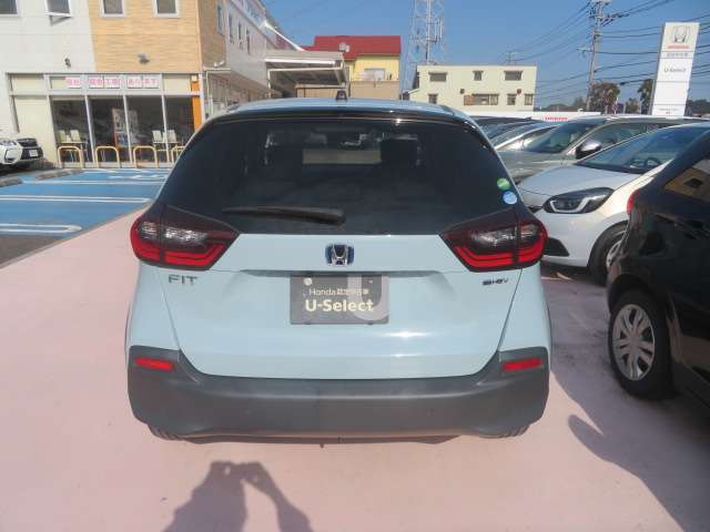 後ろからの外装の画像です！常磐自動車道流山インターチェンジからすぐ！