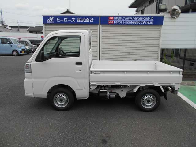 【届出済未使用車,登録済未使用車多数！】常時約30台の在庫にてお待ちしております！もちろん実車を確認したうえで、希望のオーダーにて新車をご注文いただく形でもOKです！