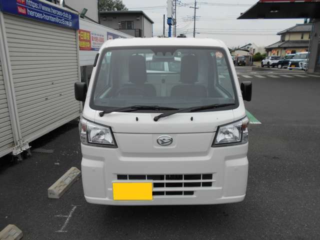 自動車保険も取り扱っております。あいおいニッセイ同和損害保、AIG損害保代理店です。カーライフアドバイザーがお客様にぴったりの自動車保険をアドバイスさせて頂きます。保険の見直しもご相談ください。