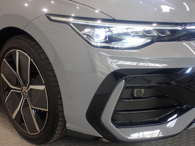 LEDマトリックスヘッドライト、フロントカメラで対向車を検知、LEDを個別に点灯、消灯を制御し最適な配光を可能としたヘッドライトシステムです