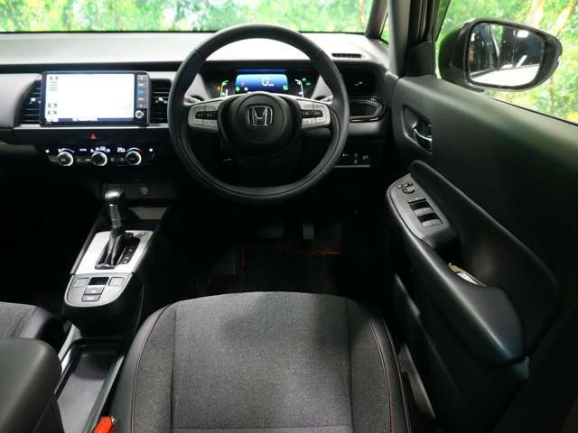 全国各地、お車納車できます！！車庫証明や面倒なお手続きも代行できます。初めてのご購入も安心できるように、丁寧にご説明致します。詳細写真もメールでお送りすることも可能ですのでお気軽にお申し付けください。