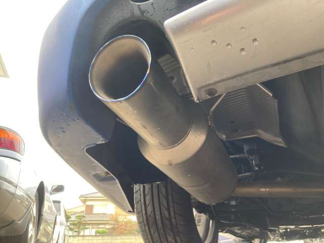 マフラーも左右出し無限マフラー！程よい音です！