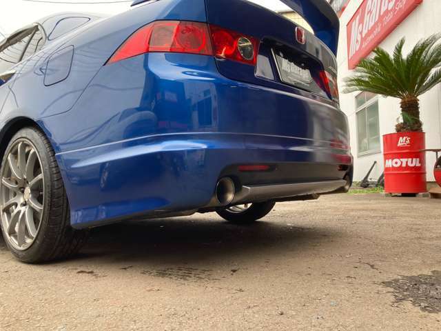 こうなってきたら当然のごとくリアアンダースポイラーも無限！