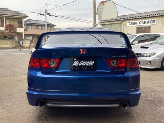 当店は認証整備工場となっております。修理・車検・カスタムまで当*店で全て承ります。