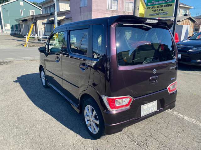 大切にお乗り頂いた愛車の買取も承っております。是非お譲りくださいませ。他社の下取りとお比べください。