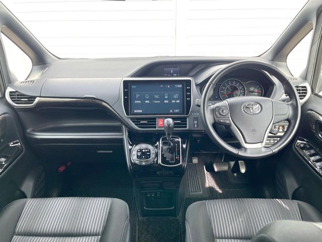 グループ総在庫数約30，000台！！全国の系列店からメーカー・車種問わずご紹介出来るので、あなたにピッタリのお車が見つかるはずです♪まずはお問い合わせ下さい☆