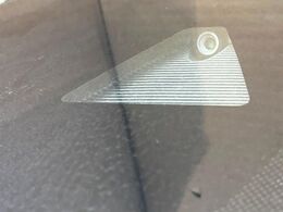 【スマートシティブレーキサポート】低速走行中に前方の車両等を認識し、衝突しそうな時は警報とブレーキで衝突回避と被害軽減をアシスト。より安全にドライブをお楽しみいただけます。