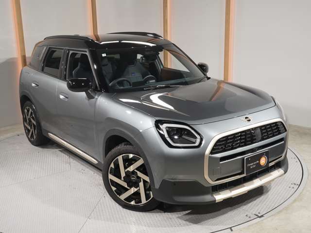 ■※注意※ショールーム以外の離れたモータープールにて保管している車輌が多数あるため、実車をご覧になりたい場合は、お手数ですがご来店前に事前確認のご連絡を頂きますようお願い致します。
