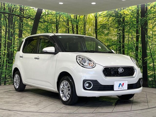 大好評のボディコーティング「弾スプラッシュコート」もご納車までに施工可能。通常のガラスコートと異なる、耐久年数6年の無機質ガラスコーティングが、ボディをキレイな状態に保ってくれます。