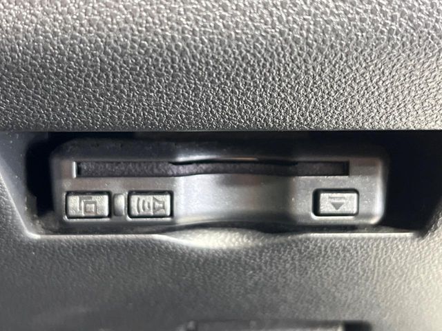 【ETC】高速道路の料金所をストレスなく通過！話題のスポットやサービスエリアに多い「スマートIC」利用時は必須のアイテムです。当店でセットアップを実施、ご納車当日からすぐにご利用いただけます！