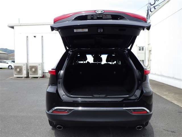 トヨタ認定中古車保証付！（1年間、距離無制限　HV車はHV保証付）　別途延長保証もご用意しております♪　ぜひ現車を確認にご来店ください