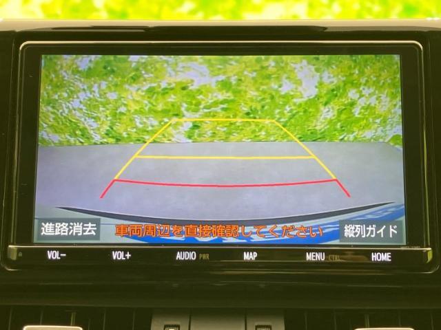 WECARSの展示場では実際に見て、触ってお車をお選びいただけます！知識の豊富な営業スタッフが様々なカーライフをご提案いたします！