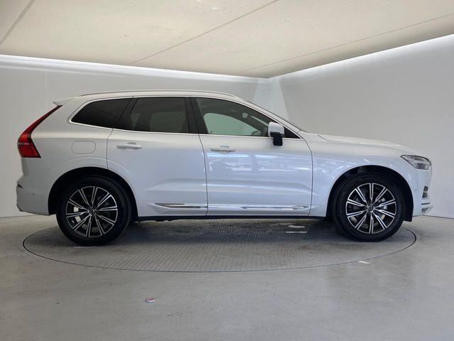 全国のVOLVOからお取り寄せが可能※！遠方の店舗に展示してあるクルマが気になる場合も、最寄りの店舗でご購入ただくことが可能です！是非私たちに要望をお聞かせください！※別途費用