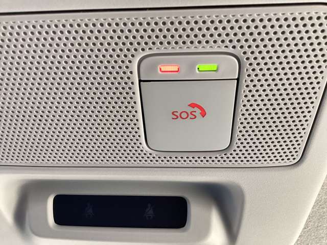 【SOSコール]　急病時や危険を感じた時、スイッチを押すと専門のオペレータに繋がって警察や消防への連携をサポートしてくれます