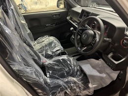 中古車にもボディーコーティング施工できます。一度ボディを磨いてから施工しますので、光沢のある綺麗な状態でお乗りいただけます。お気軽にご相談下さい。