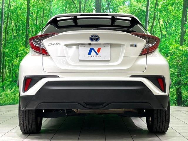 安心の最長10年・走行無制限保証（有償）をご用意。保証内容も充実はもちろん、無料点検＆オイル交換や、年中無休の全国・24時間ロードサービスも付帯されておりますのでご安心下さい。