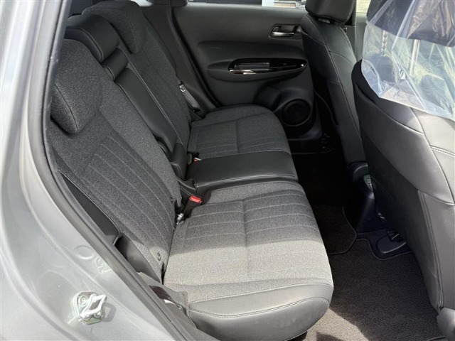ご納車時には納車点検実施いたします。指定交換部品（エンジンオイル、オイルエレメント、ワイパーゴム等）新品交換致します。その他必要交換部品は点検時交換致します。