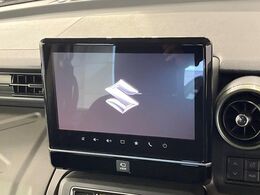 【メーカー純正ナビ】インテリアに溶け込むスタイリッシュな「専用設計」メーカーナビを装備♪視認性や操作性など基本性能にも優れ、より上質なカーライフをお楽しみいただけます。