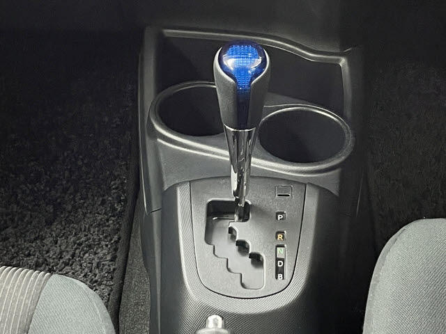 当社オススメUSCプレミアムは3～5年保証のお車のガラスコーティングです！水洗いのみで汚れが落ちる便利なコーティングです！