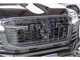 GRスポーツ純正グリルをブラックアウト