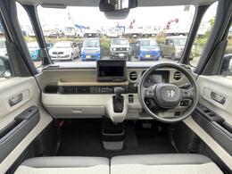 展示車両は登録諸経費等も含めた全車総額表示♪安心してお車をお選び頂けます♪弊社ベテランスタッフがご案内させて頂きます♪
