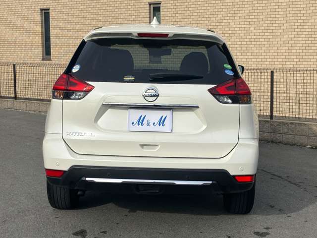 全車保証付販売ですのでご安心下さい。詳細はスタッフまで・・。