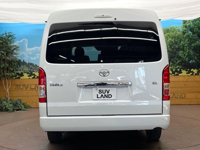 安心の最長10年・走行無制限保証（有償）をご用意。保証内容も充実はもちろん、無料点検＆オイル交換や、年中無休の全国・24時間ロードサービスも付帯されておりますのでご安心下さい。