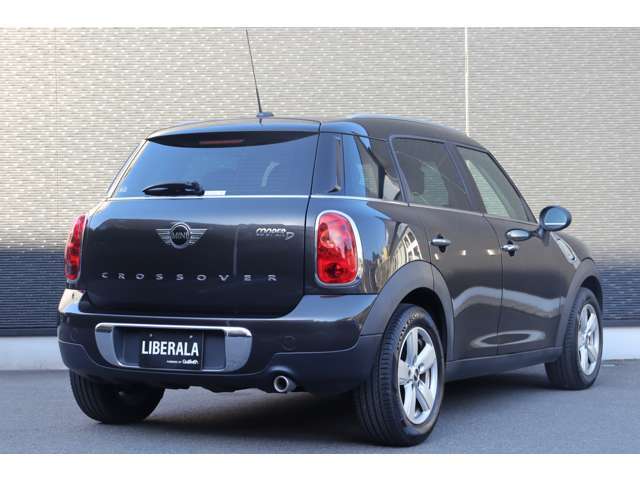 【右斜後】『外装：右斜後側』の画像になります。写真の内容に関してご不明点、ご質問等がございましたらお気軽にガリバー店舗までお問い合わせください。