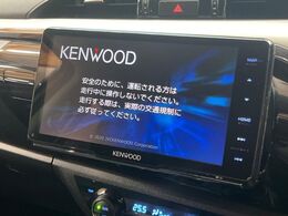 【大画面ナビ】人気の大型9インチナビを装備。存在感のある大画面はインパクト大！ナビ利用時のマップ表示は見やすく、テレビやDVDは臨場感がアップ！いつものドライブがグッと楽しくなります♪