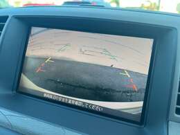 カラーバックカメラが装備されております♪後方の障害物や停止位置の確認にとても便利です♪アシストラインも表示されるので感覚もつかみやすいです♪