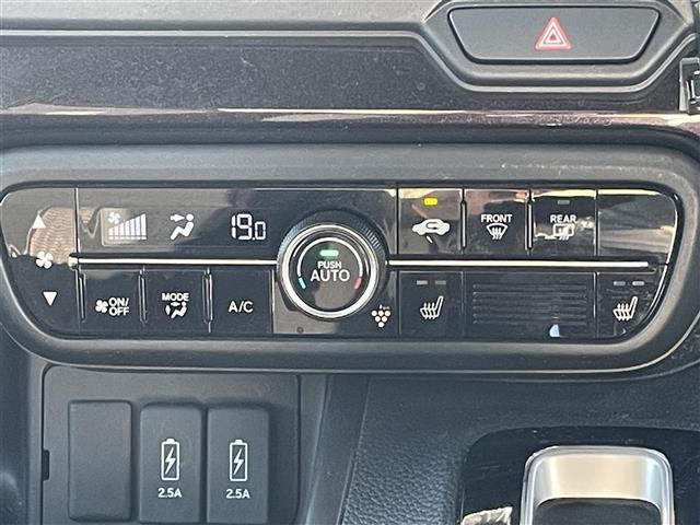 【運転席操作部】快適なドライブを楽しむための機能が装備されています！運転席から触れるので、使いやすいです！除菌プランいれていただくと、さらに清潔で安心していただけます！