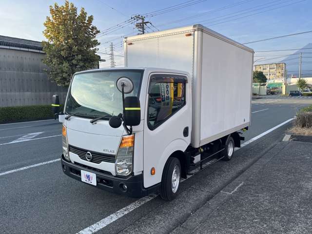 ご覧いただきありがとうございます♪気になったお車がありましたらお気軽にお電話をください♪