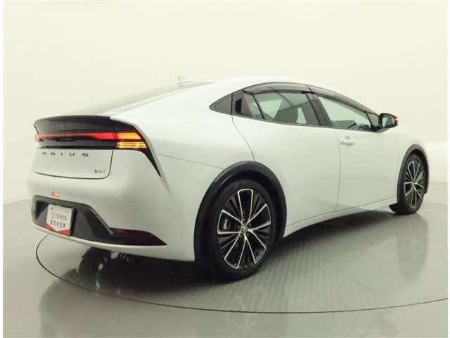 大切なお車のためにボディーコーティングも扱っています。車体によって金額が異なりますので、お気軽にご相談下さいませ。中古車だからこそ・・・この期に施工されるお客様が多いんですよ！