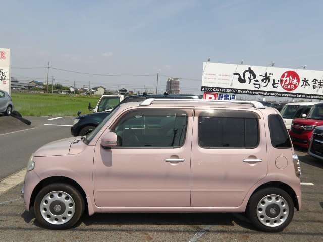 左側面です。