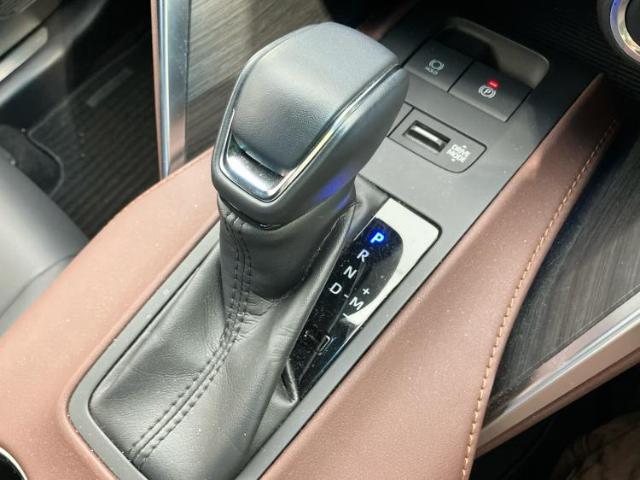 お車に合わせて無料保証以外にも、保証範囲、期間、距離を拡充させた有料保証もご用意しております！中古車の購入が初めてで不安・・・というお客様もご安心ください！